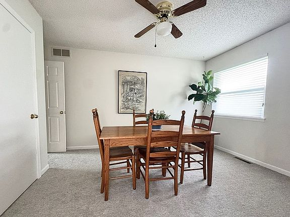 5th image of 1212 Haas Cir