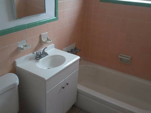 2nd image of 1111-1125 Sharazad Blvd #25
