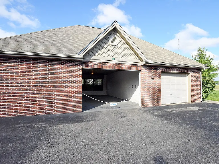 Pickerington-Ridge_Car Wash Stall