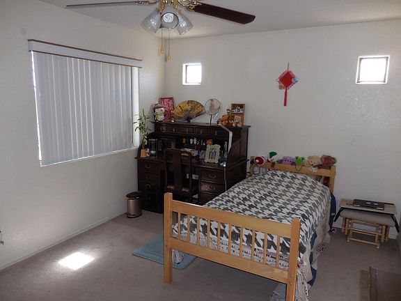 3rd image of 7465 W Montebello Ave