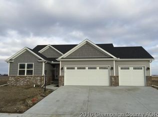 1504 Fieldstone Dr, Savoy, IL 61874