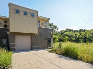 9561 Oak Ave, Gary, IN 46403