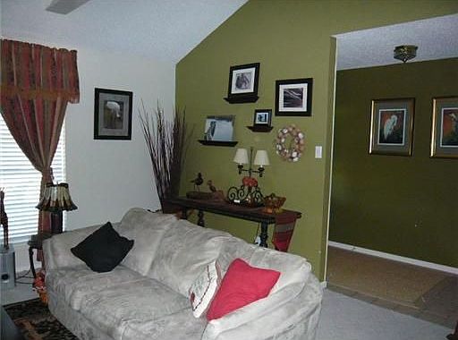 3rd image of 114 Wehring Ln