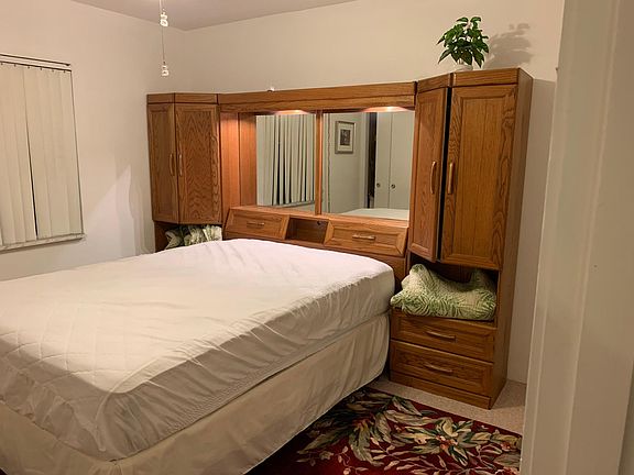 4th image of 2244 Winkler Ave APT 202
