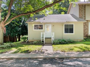 2077 La Mer Ln UNIT 22, Haslett, MI 48840