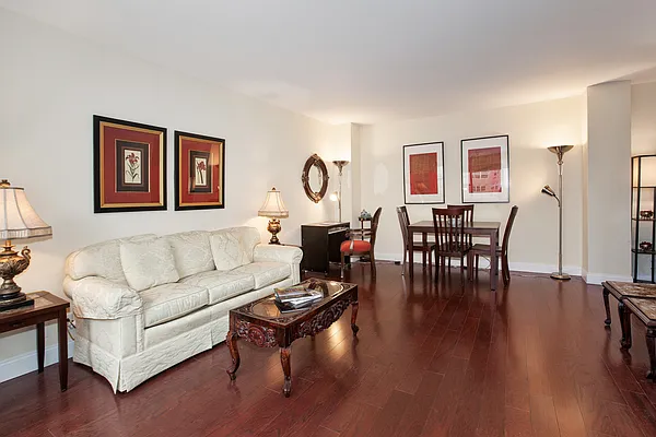 Sold by Compass | media 25