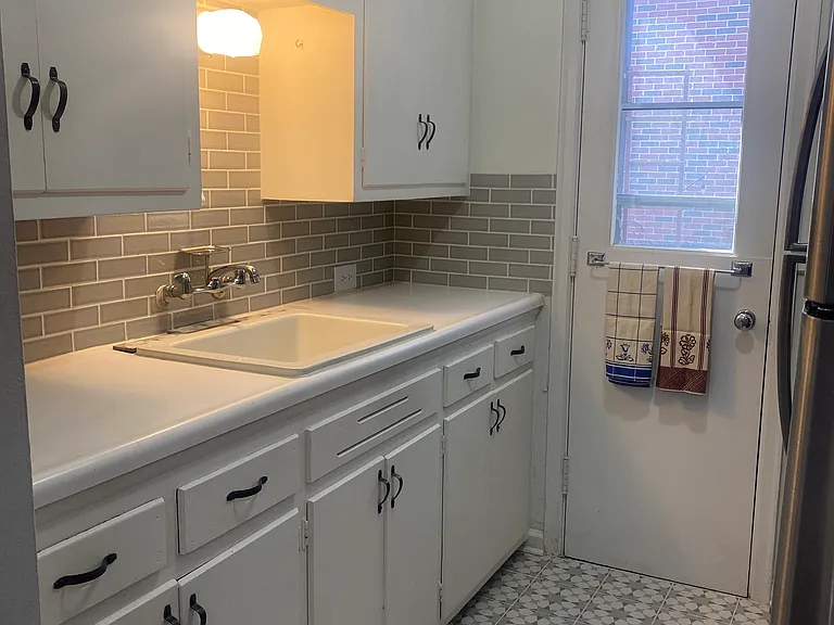 221 S 38th Ave #1 — Photo 8