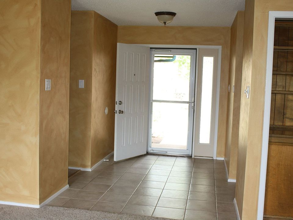 ENTRY WAY