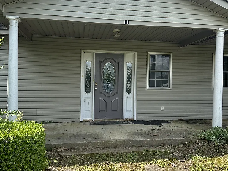 111 Shackelford Dr #1 — Photo 5