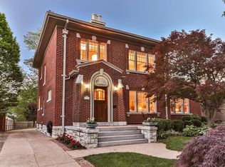 7339 Teasdale Ave, Saint Louis, MO 63130