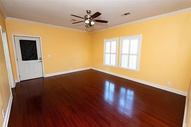 1333 Soldiers St — Photo 17
