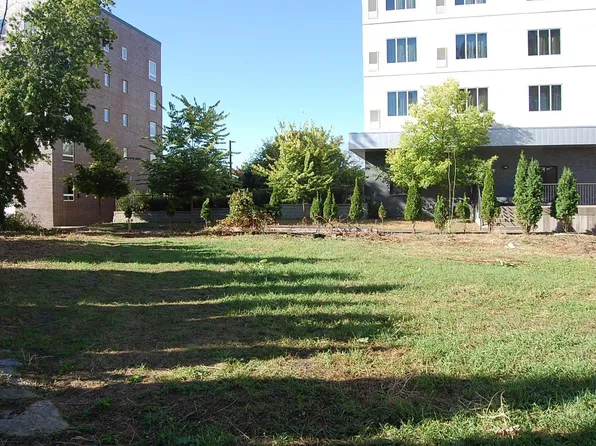 2530 Essex St SE, Minneapolis, MN 55414