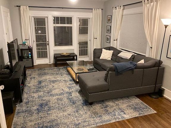 4th image of 1416 E 1st St #1416