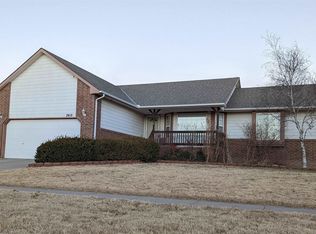2410 S Cooper St, Wichita, KS 67210