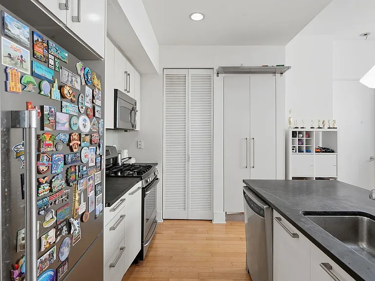 4 Beacon Way #1613 — Photo 7