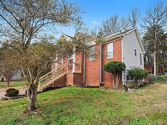 3rd image of 2428 Keeling Dr