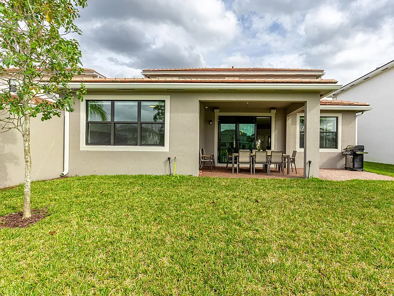 7197 Montereal Path — Photo 33