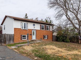 603 S Alder Ave, Sterling, VA 20164