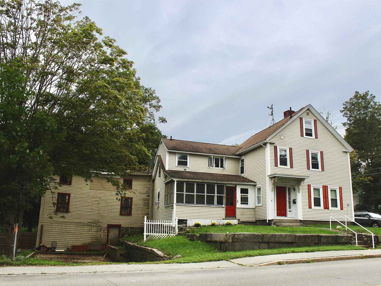 241 Nashua Street, Milford, NH 03055 MLS 4968461 Zillow