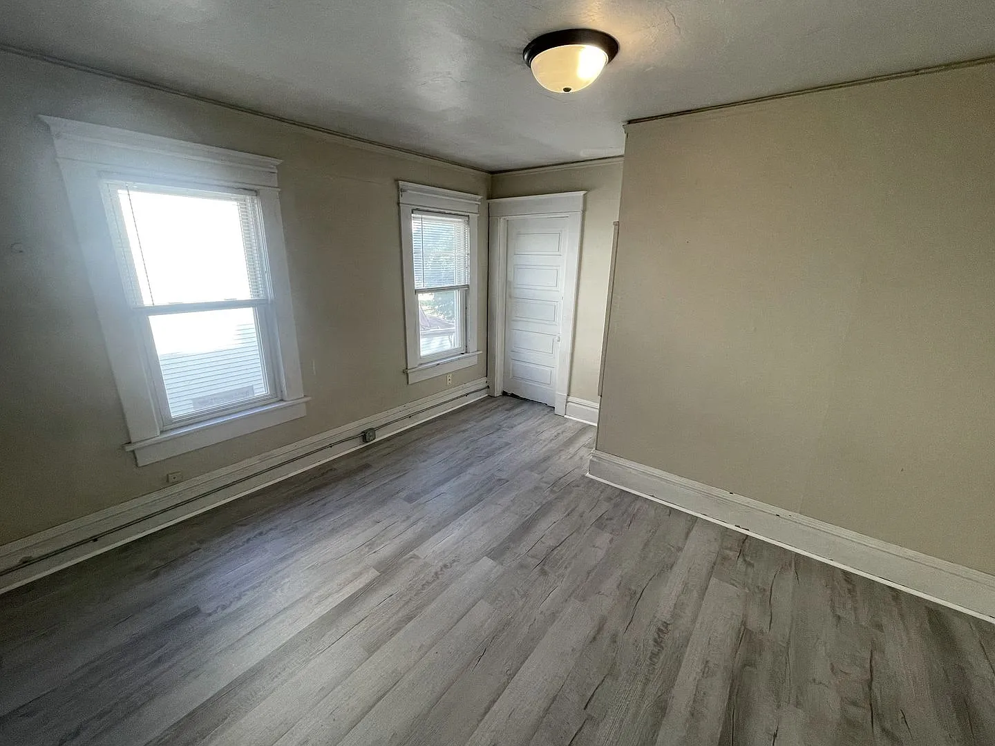 High, 509 — Photo 3