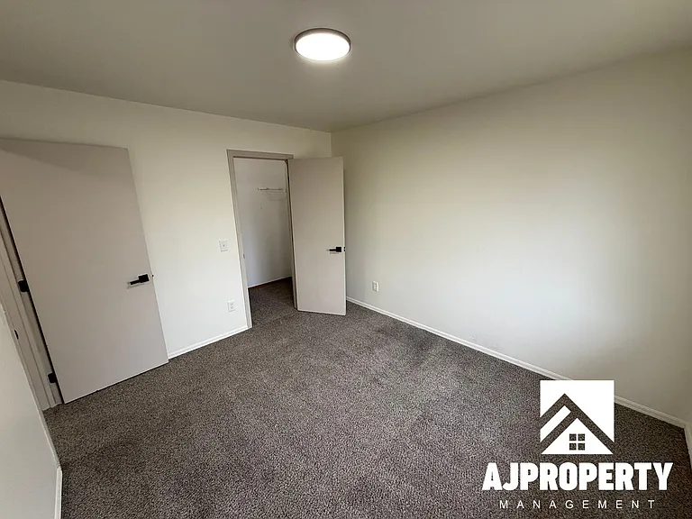 2809 E Bragstad Dr — Photo 14