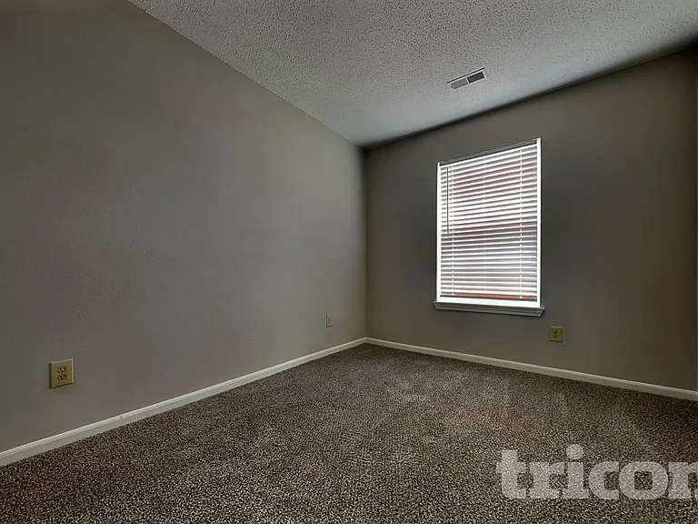 6453 Townsend Way — Photo 13