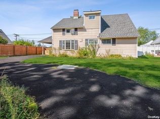 235 Orchid Rd, Levittown, NY 11756