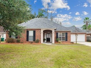 637 Whitney Dr, Slidell, LA 70461