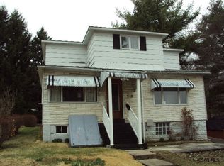 948 Wood St, Nanty Glo, PA 15943