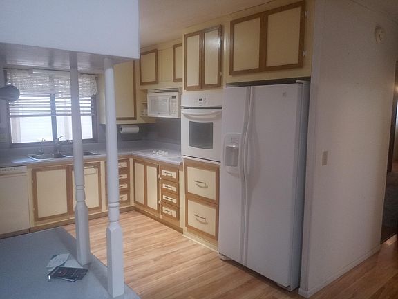 5th image of 13169 E 43rd Dr