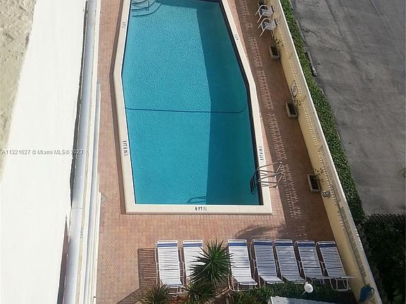 5th image of 900 NE 18th Ave #5055