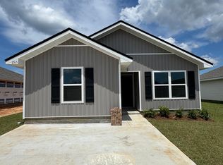 6365 Firefly Dr, Milton, FL 32583