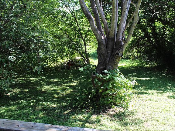4th image of 1551 Connelly Springs Rd