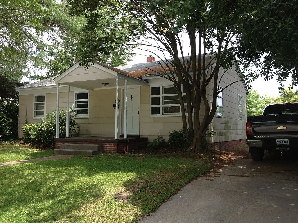 300 Bradford Ave