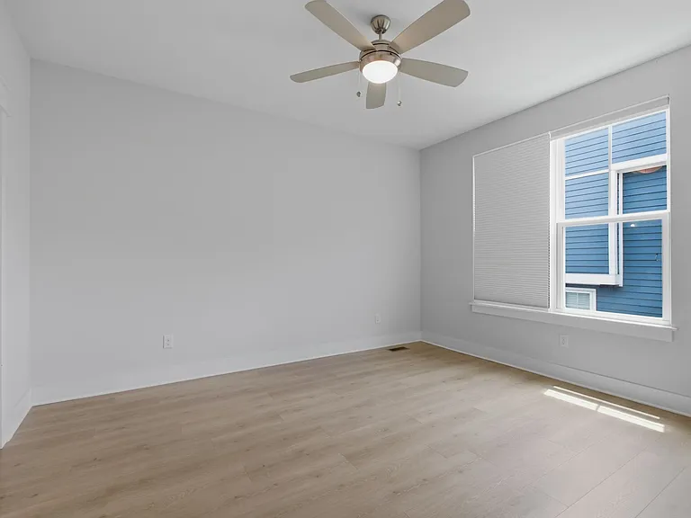 105 Duke St #6 — Photo 16