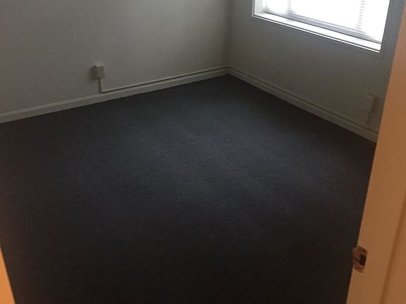 3rd image of 1840 La Salle Pl