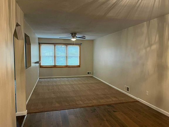 4th image of 53 Richard Ln #2
