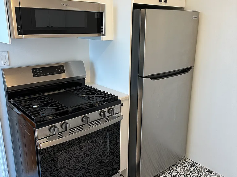1849 S Beverly Glen Blvd #1/2 — Photo 5
