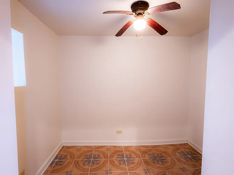 7250 S King Dr #1 — Photo 27