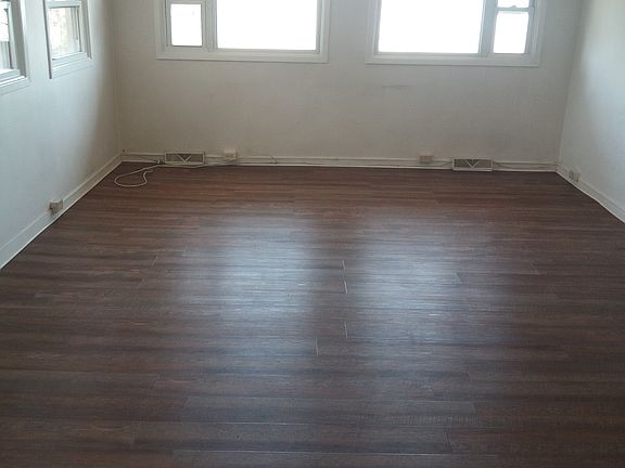2nd image of 7 Mountain Ct