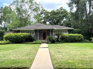 3927 W Main St, Houston, TX 77027