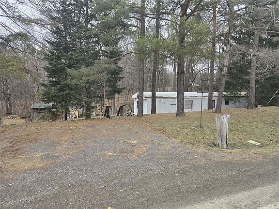 2nd image of 7625 Wheaton Hill Rd