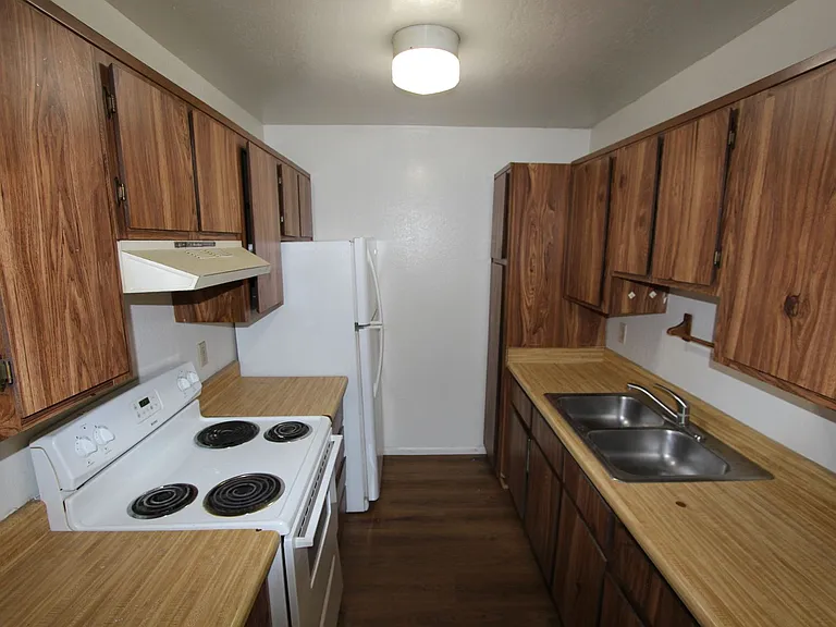 3818 S Walapai Dr — Photo 9