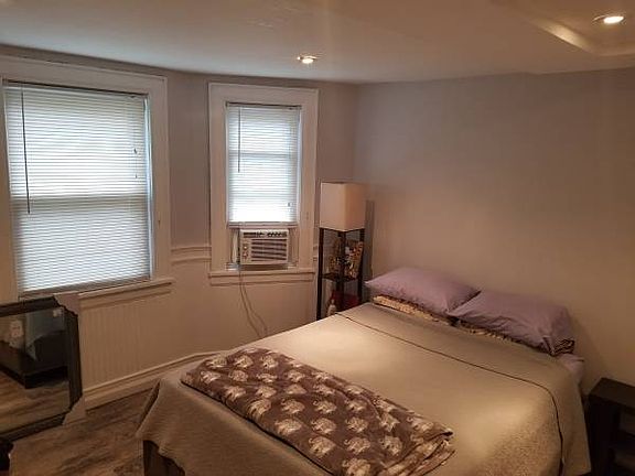 4th image of 207 Woodworth Ave #2