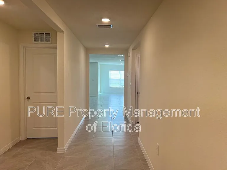 4828 SW 86th Ln — Photo 4