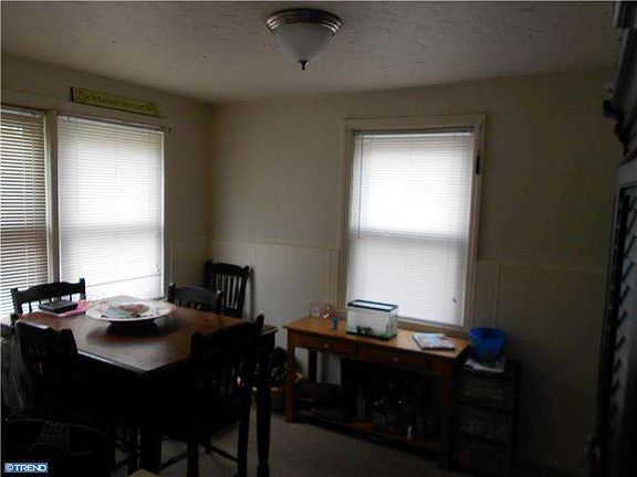 4th image of 276 Filbert Ave