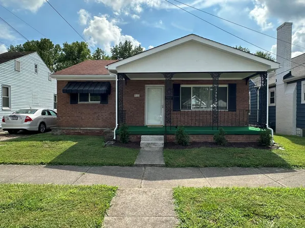 922 N 5th St, Ironton, OH 45638