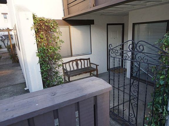 2nd image of 2452 Sharon Oaks Dr #1