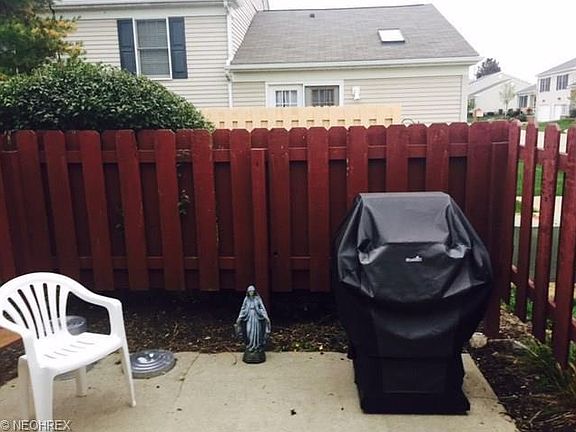 2nd image of 859 Amherst Ln
