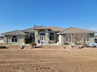 11400 Medlow Ave, Oak Hills, CA 92344